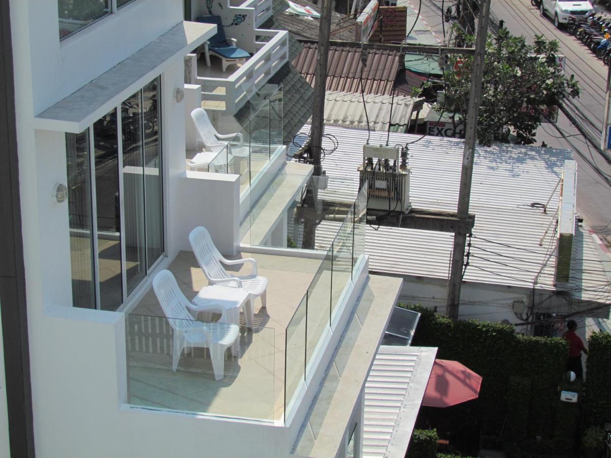 The Front Hotel And Apartments Patong Kültér fotó