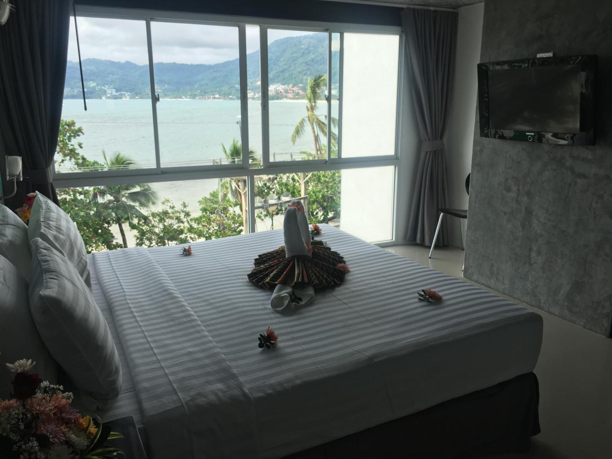 The Front Hotel And Apartments Patong Szoba fotó